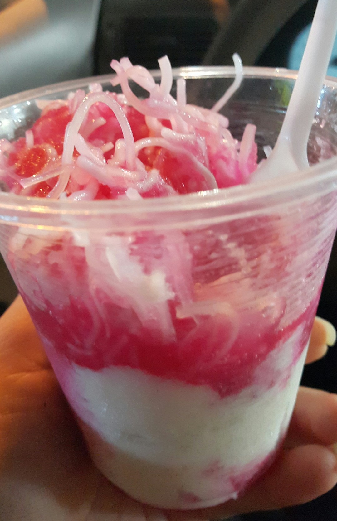 بستنی فالوده شیرازی
Faloodeh & icecream 😜 @ كباب سراي شيراز - البحرين