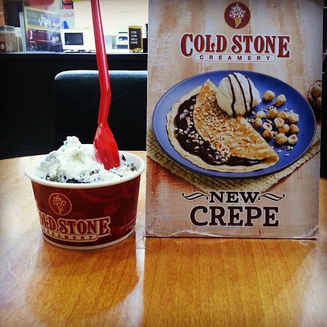 Cold stone ice cream is very tasty and creamy 100%. You can imagine how good taste it have yummy.