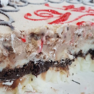 snickers #icecream cake