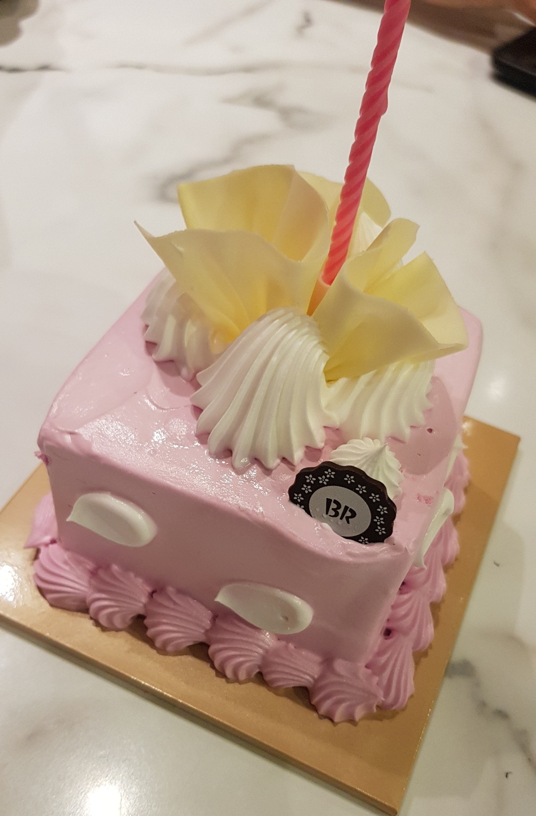 small birthday cake @ Baskin Robbins  - Bahrain