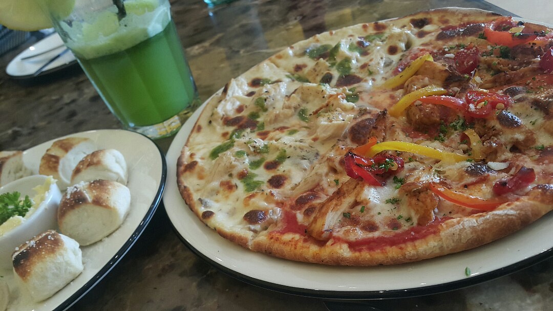 🍕🍕 @ Pizza Express - Bahrain
