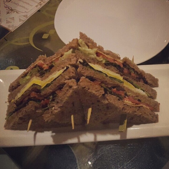 club sandwich. .brown bread