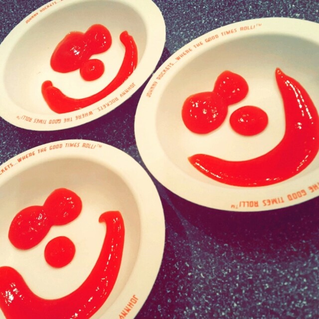 Happy ketchup ❤ @ جوني روكيتس - البحرين