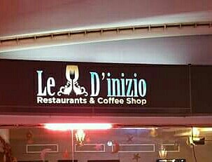 This is an international restaurant located at the sea views of reef island @ le dinizio cafe - البحرين