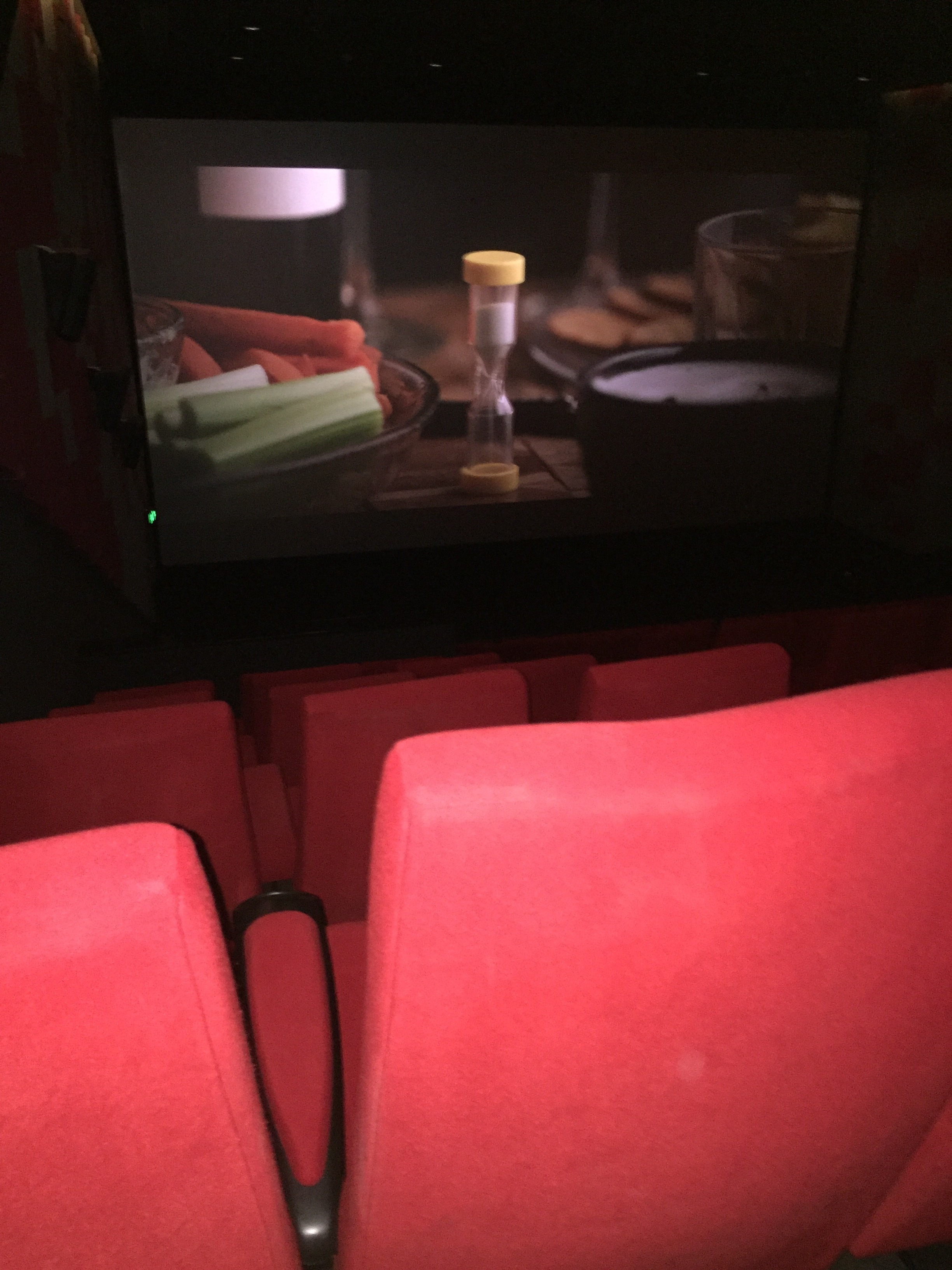 دائما آخر عرض احلا عرض بروحك بالصاله ويا ربعك تختار الكرسي الي يعجبك @ Seef (II) Cinemas - Bahrain