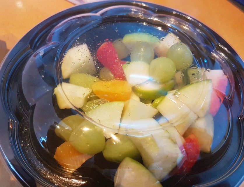 Ordered Fruit salad (large) for lunch from Healthy Calories at Almoyyed tower. Got a large container and the container was not even half filled with fruits. Not worth for money. I will never ever order fruit salad from Healthy calories.

#fruitsalad
#healthycalories
#NotWorthForMoney
#BigNoNo