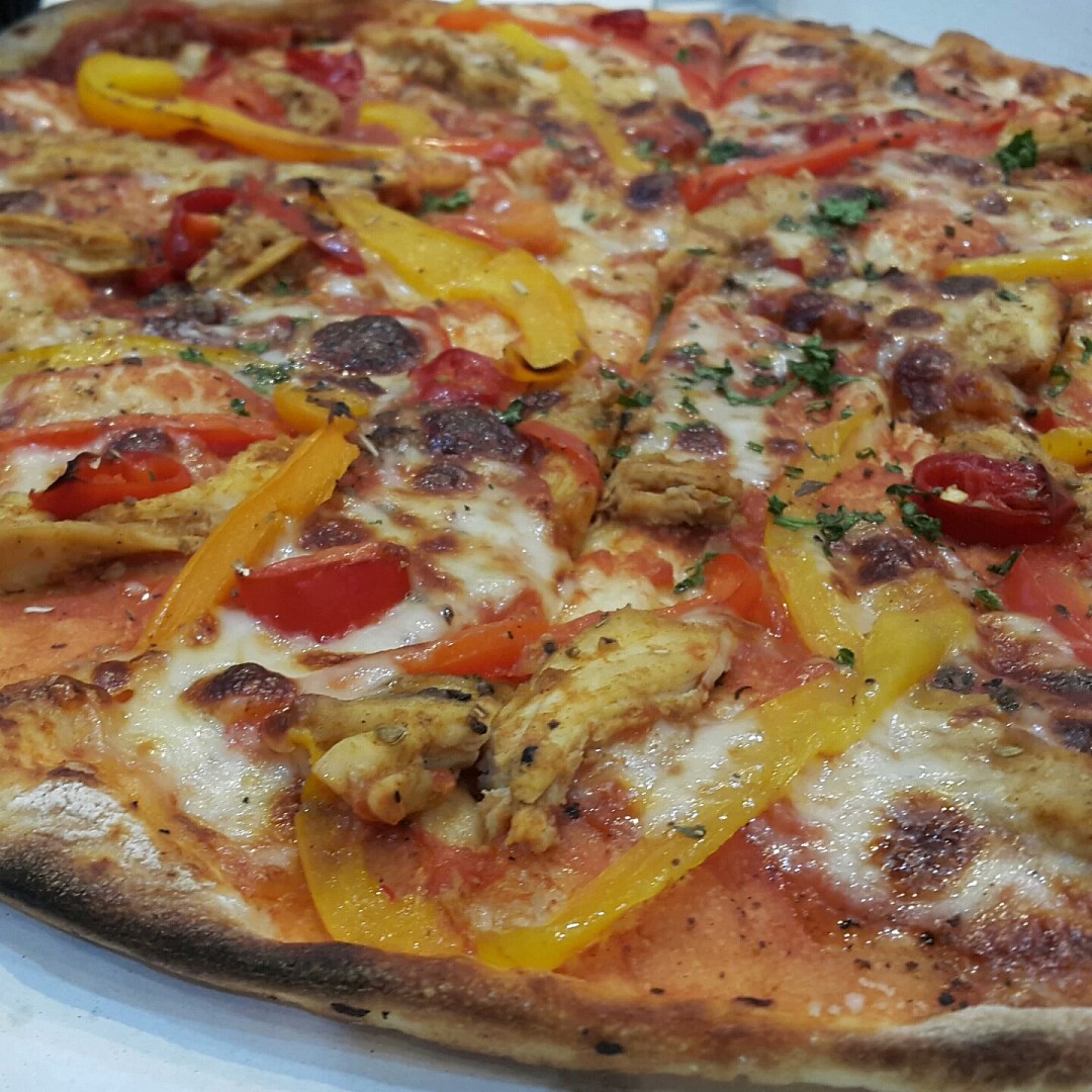 🍕🍕🍕🍕 @ Dominos Pizza - Bahrain