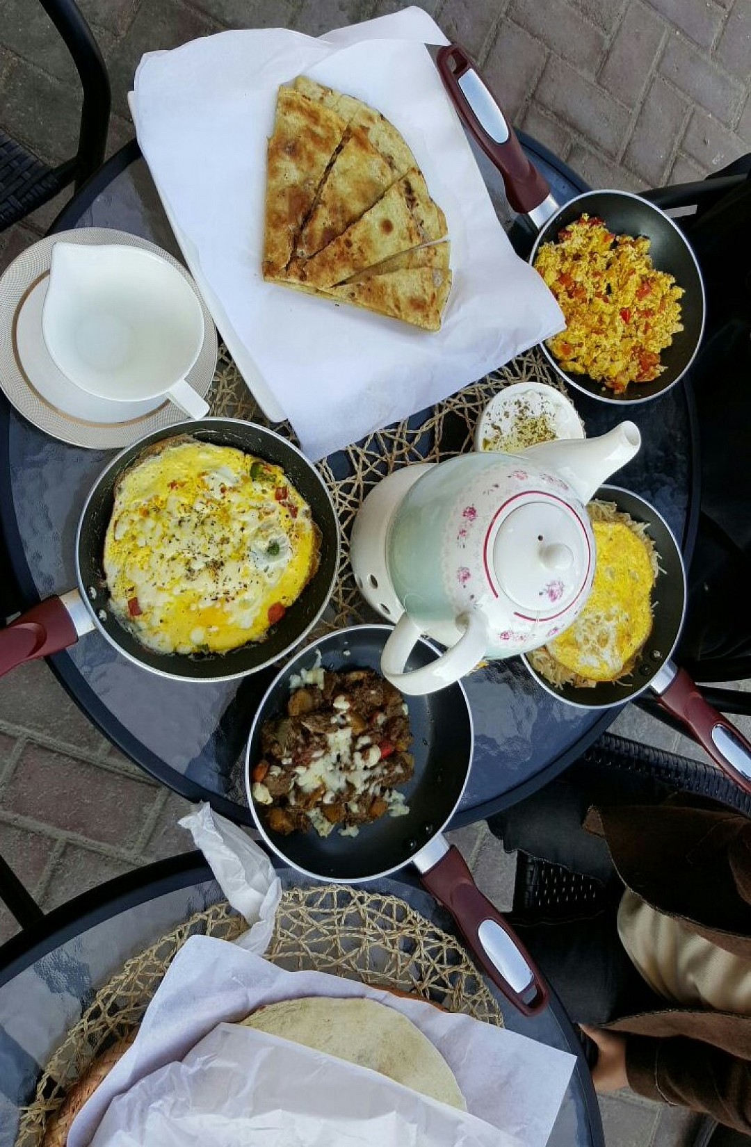 Nice weather & yummy breakfast @ Haleeb o Hail Cafe - Bahrain