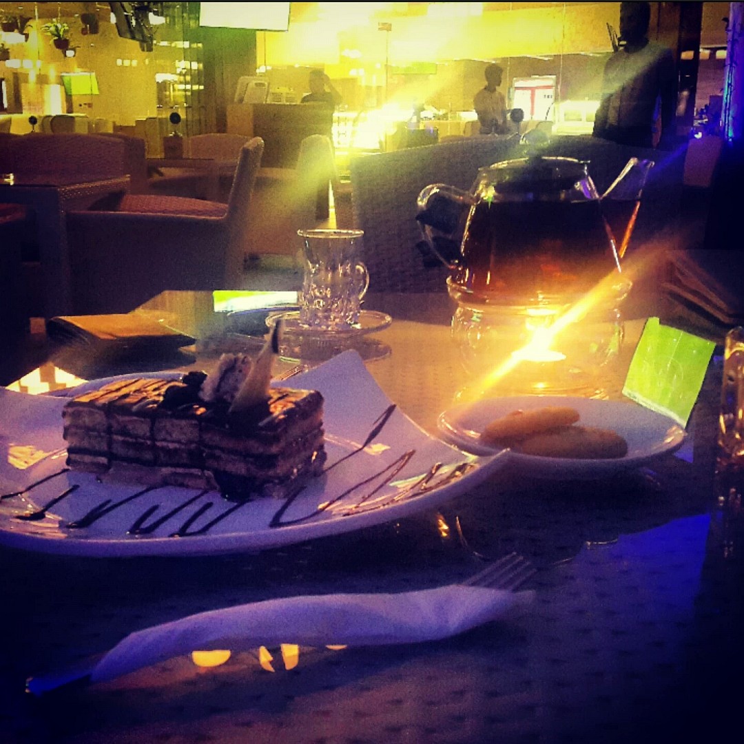 🍵🍰 @ Flamingo Restaurant & Cafe - Bahrain