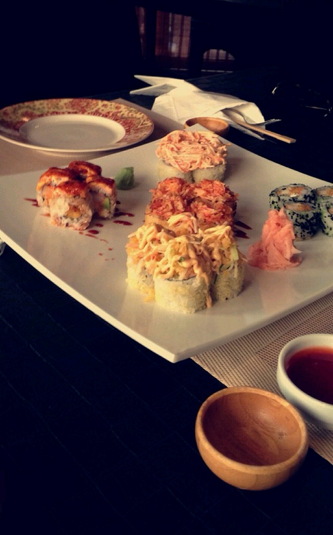 Mix sushi platter @ يوني سوشي - البحرين