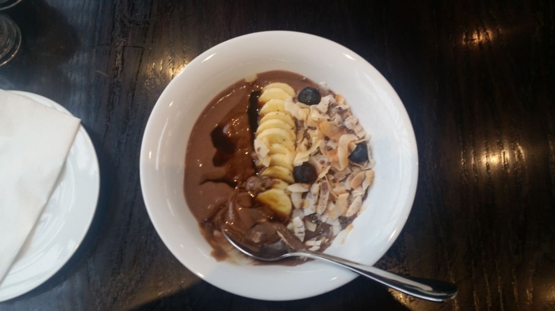 Acai bowl @ جونز ذا قروسير - البحرين