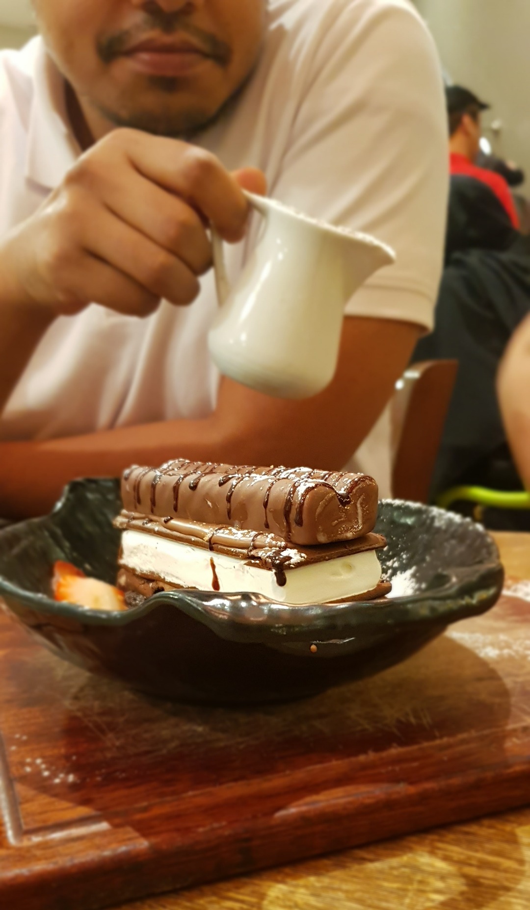 #Chocolate 🥰👌 10/10 @ وود بيري - البحرين
