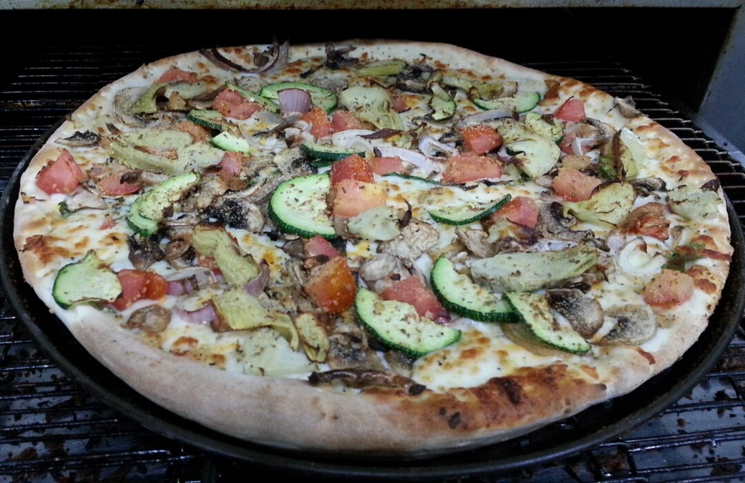 يامي @ Round Table Pizza - Bahrain