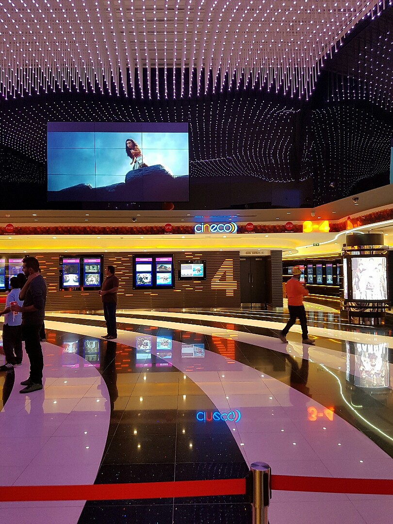 خفايف عل #سينما @ Wadi Al Sail Cinemas - Bahrain