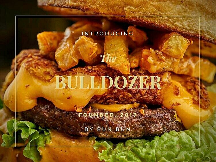 Bulldozer, is our new burger 😋
.
.
Receive a Bizioner loyalty point with your order 🏆🎁 @ Bun Bun Burgers - Bahrain