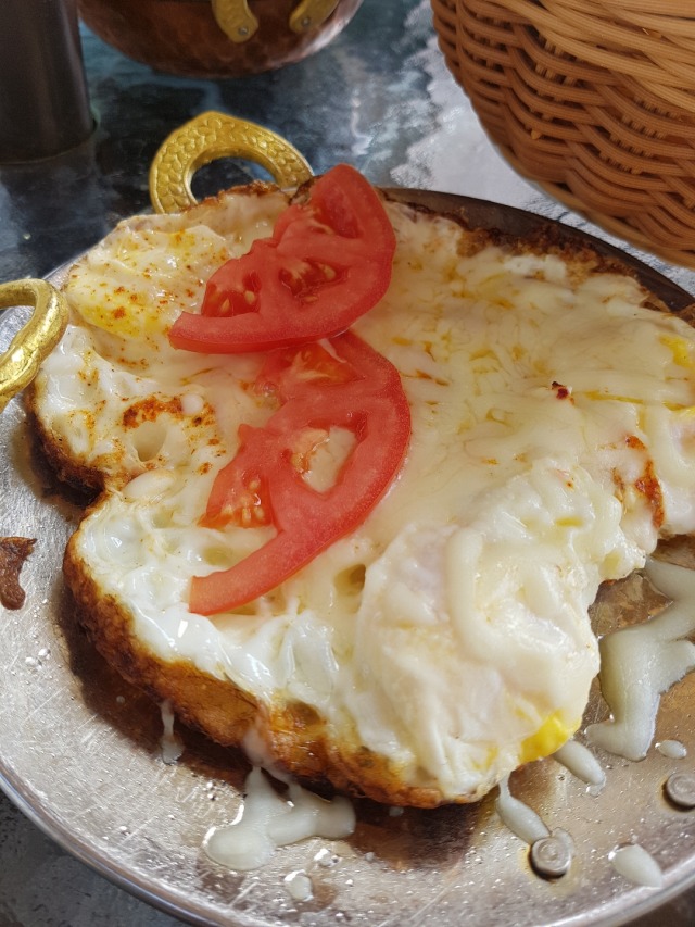 sunny side up egg with cheese