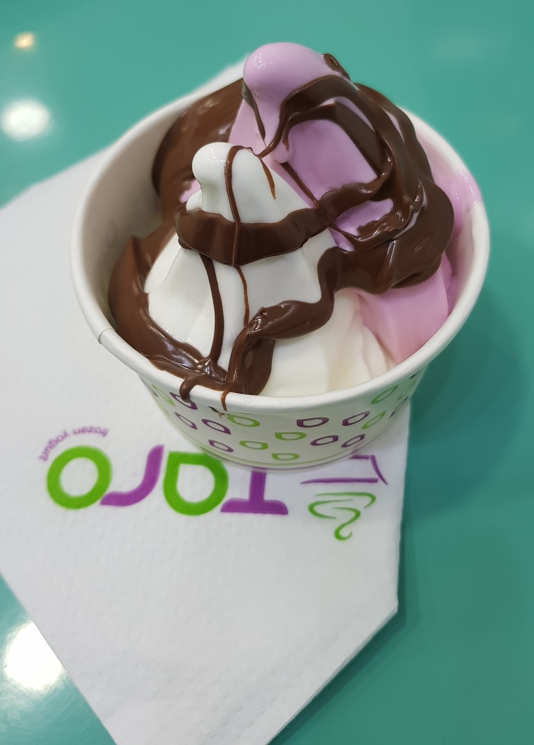 😋 @ Taro Frozen Yogurt - Bahrain