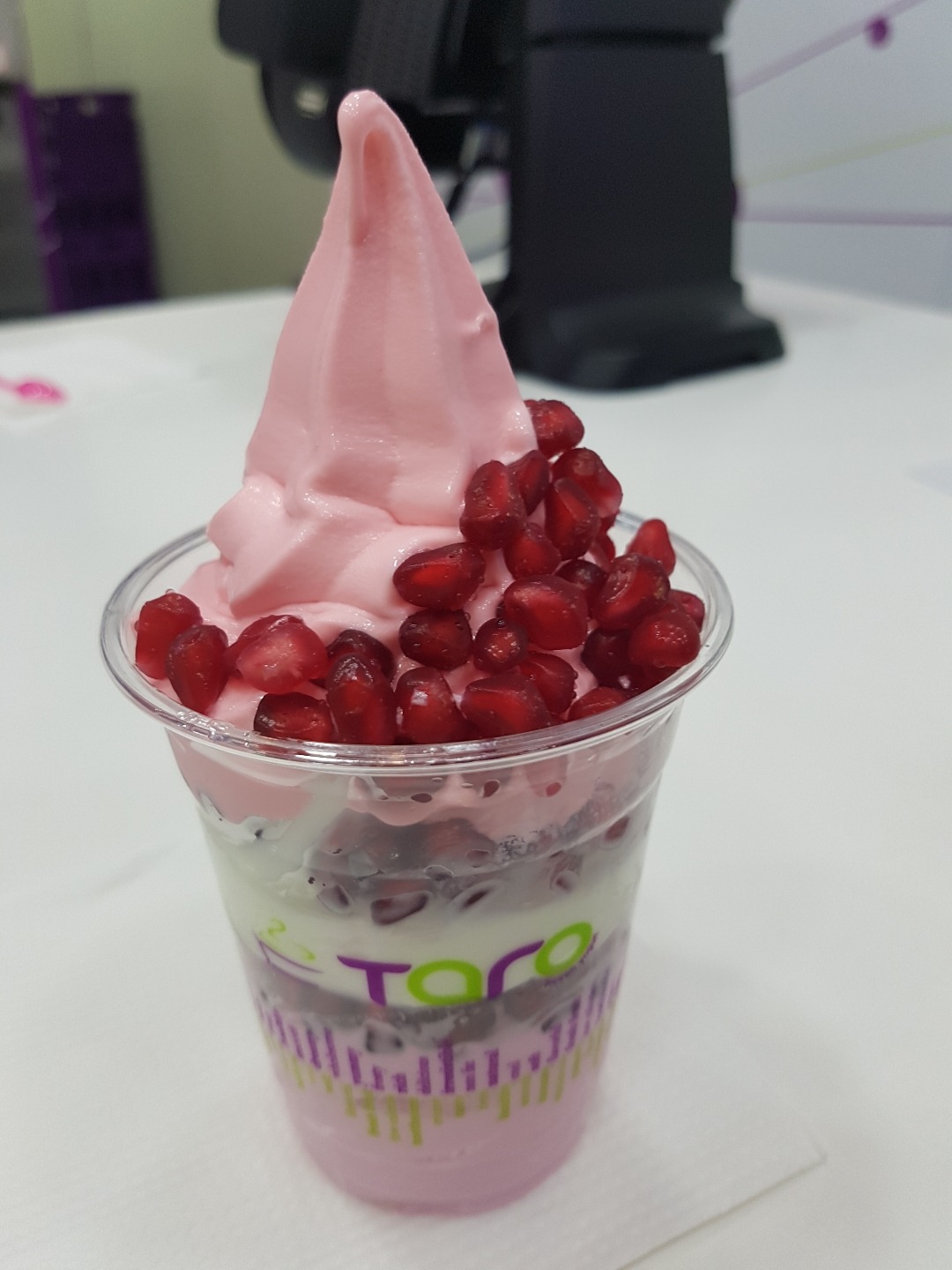 pomegranate , original, BlackBerry @ Taro Frozen Yogurt - Bahrain