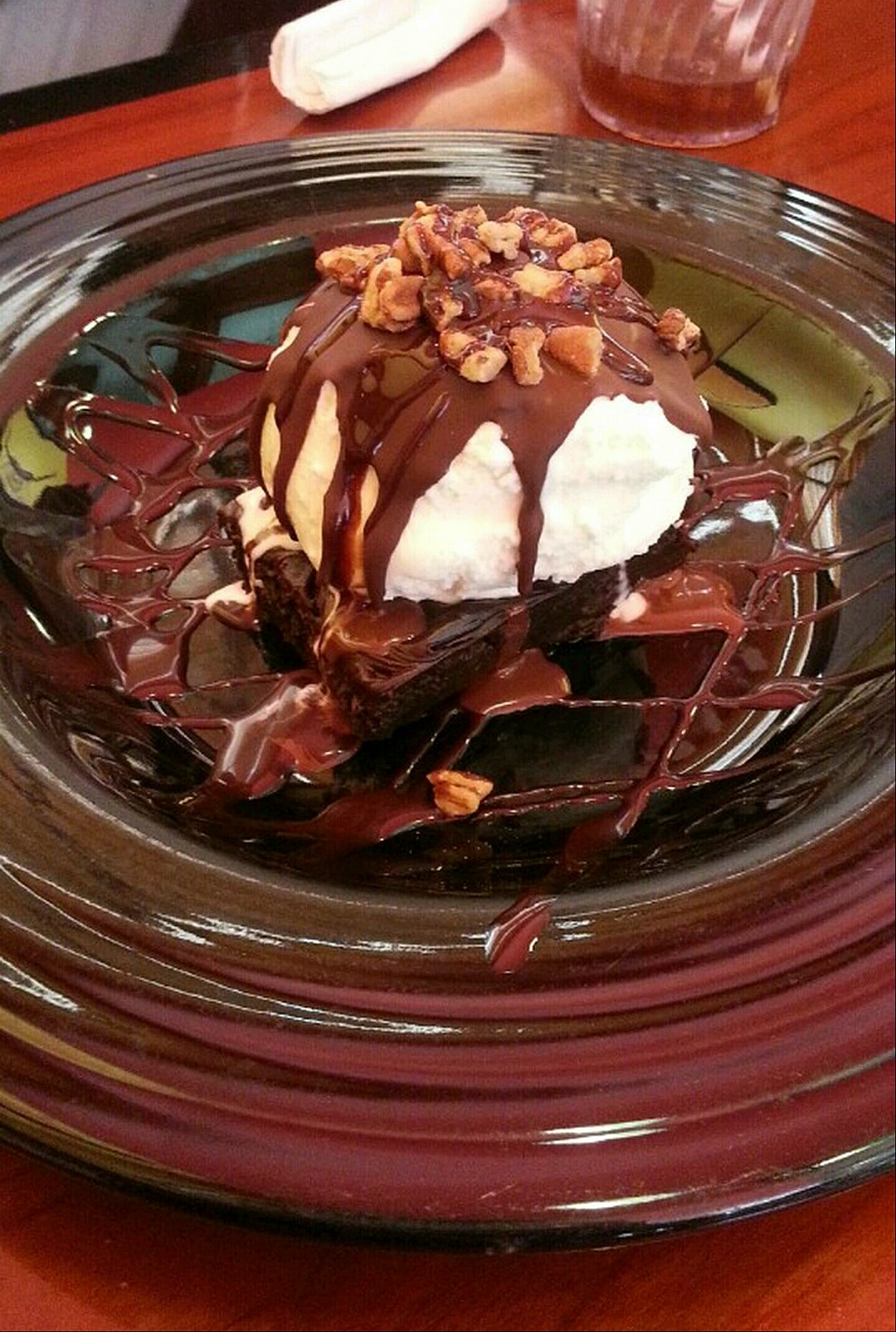 Chocolate brownie with ice cream @ فدركرز - البحرين
