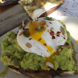 avo toast 👌🏻