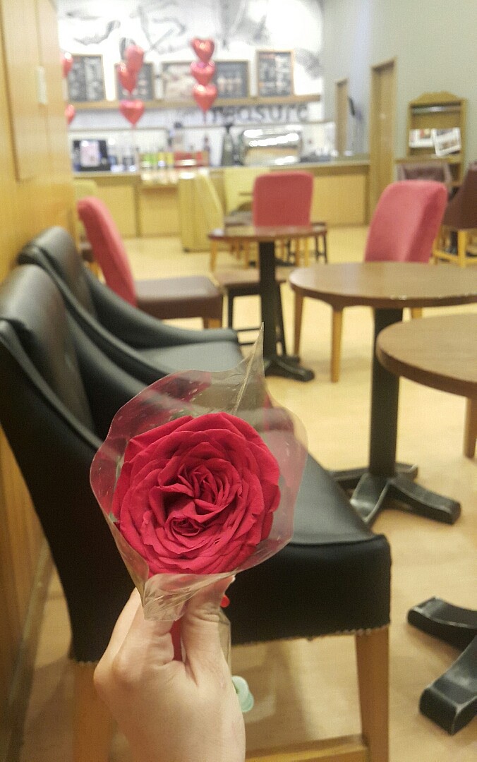 Happy valentine ❤ @ Gloria Jean's Coffees - Bahrain