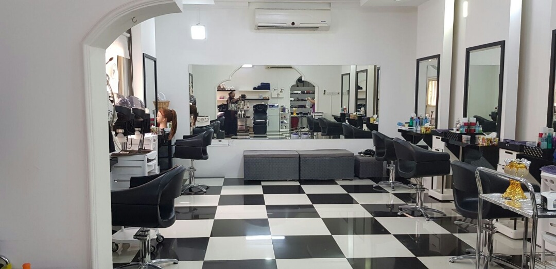 Manayer Beauty Salon - Bahrain