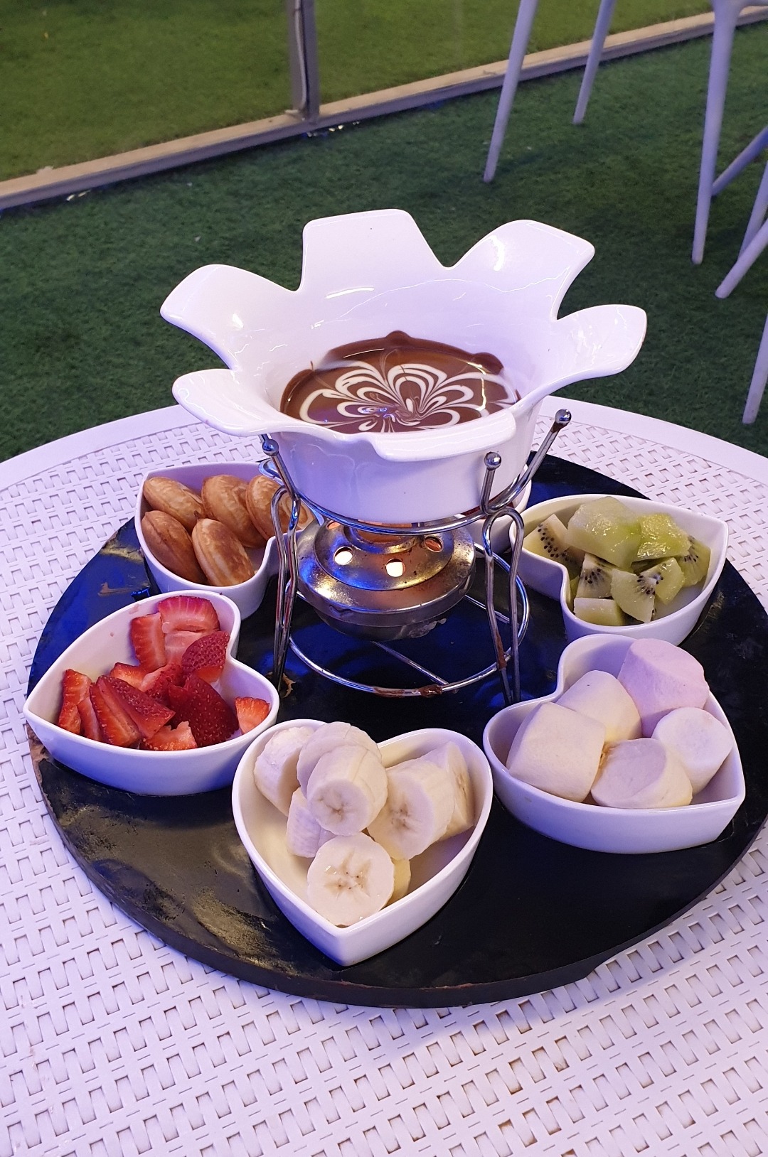 chocolate and marshmallows had a bad taste @ Noon Sweets - Bahrain