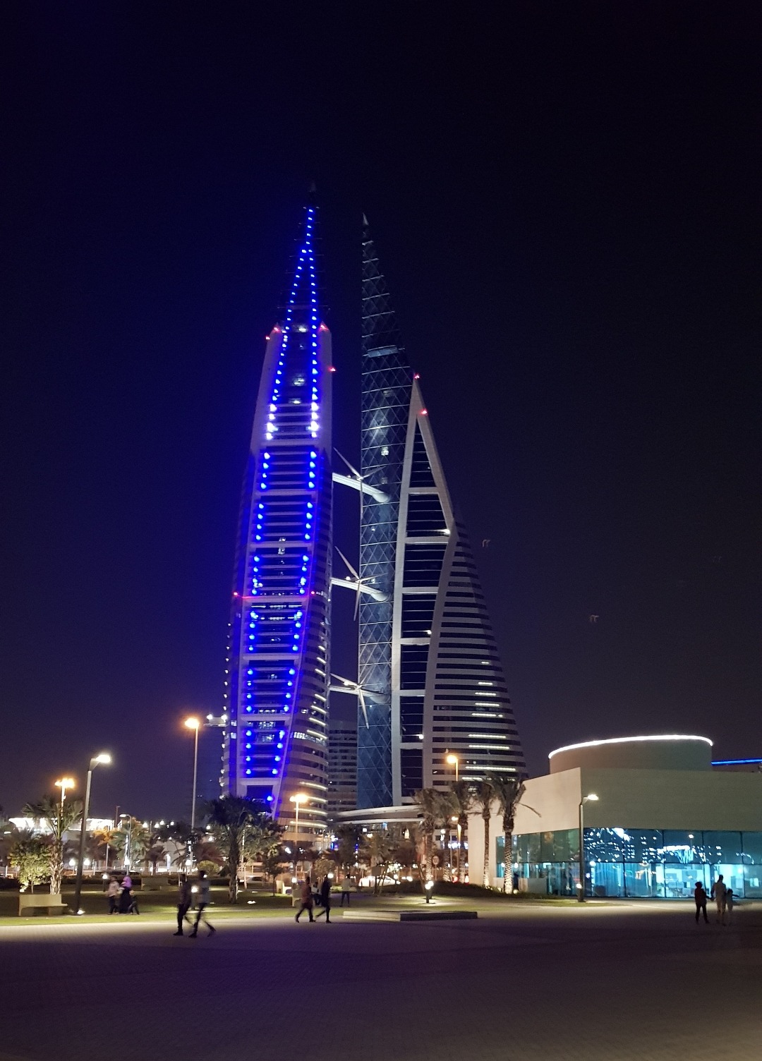 مركز البحرين التجاري العالمي - البحرين
